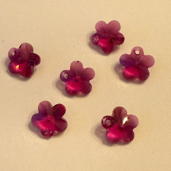 Swarovski magenta crystals - Picture 4 of 4